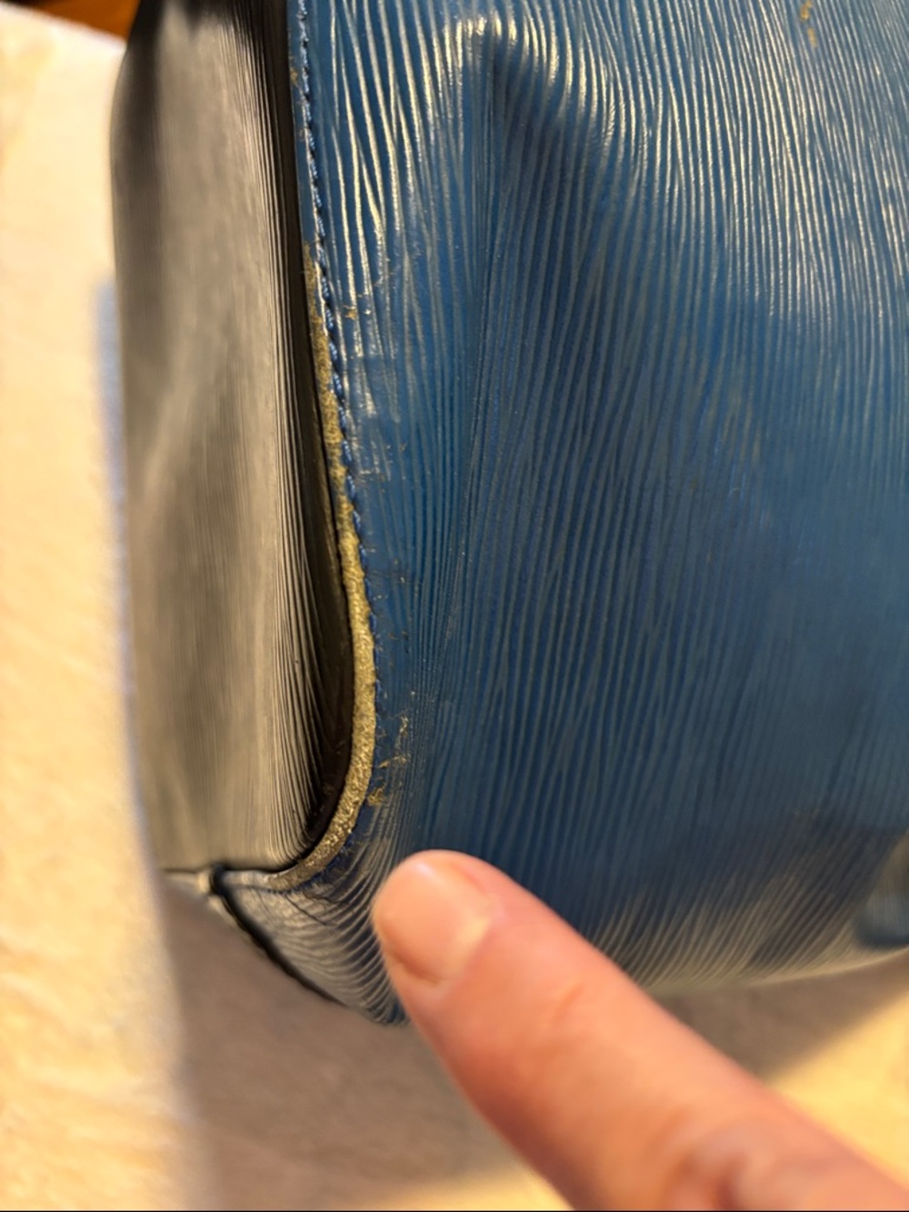 Louis Vuitton Blue Epi Drawstring Bucket Bag - Picture 6 of 17